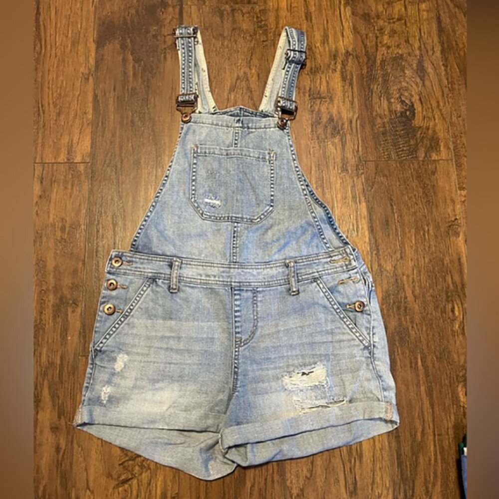Forever 21 shorts denim overalls jeans embroidered back size 28 distressed